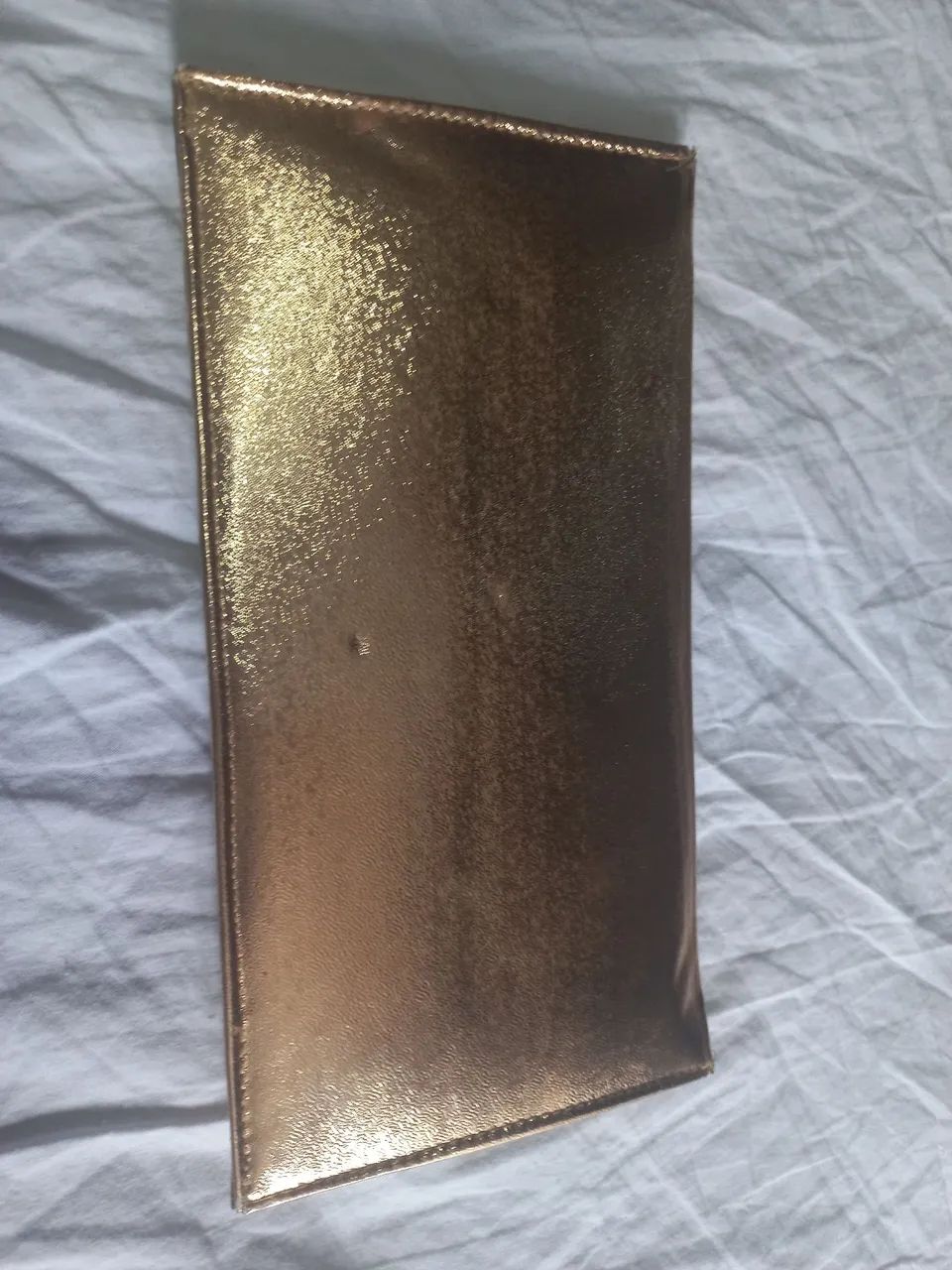 Bolsa dourada de mão para festa - Foto 2