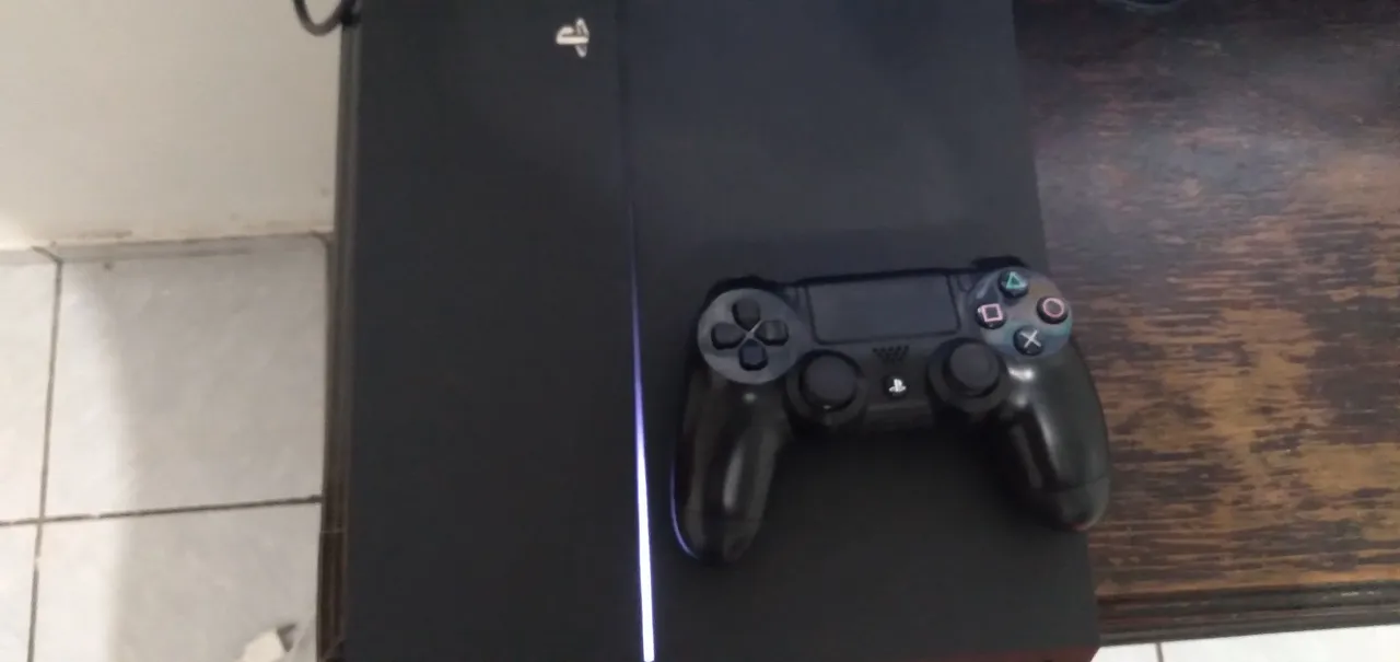 PlayStation 4 Fat