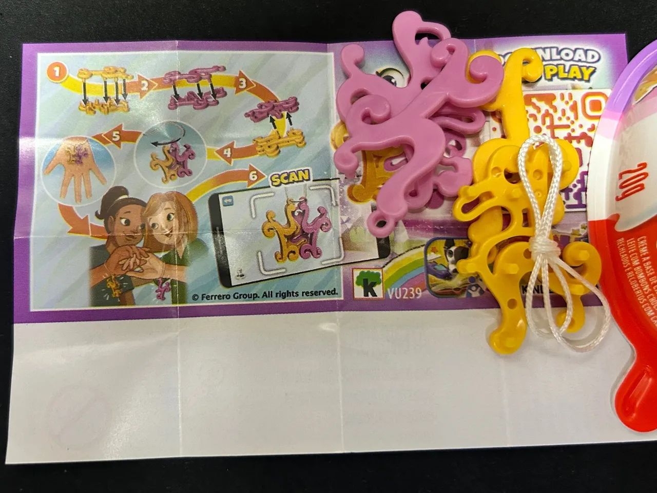 Brinquedo Kinder Joy Applaydu caixa roxa - Foto 2