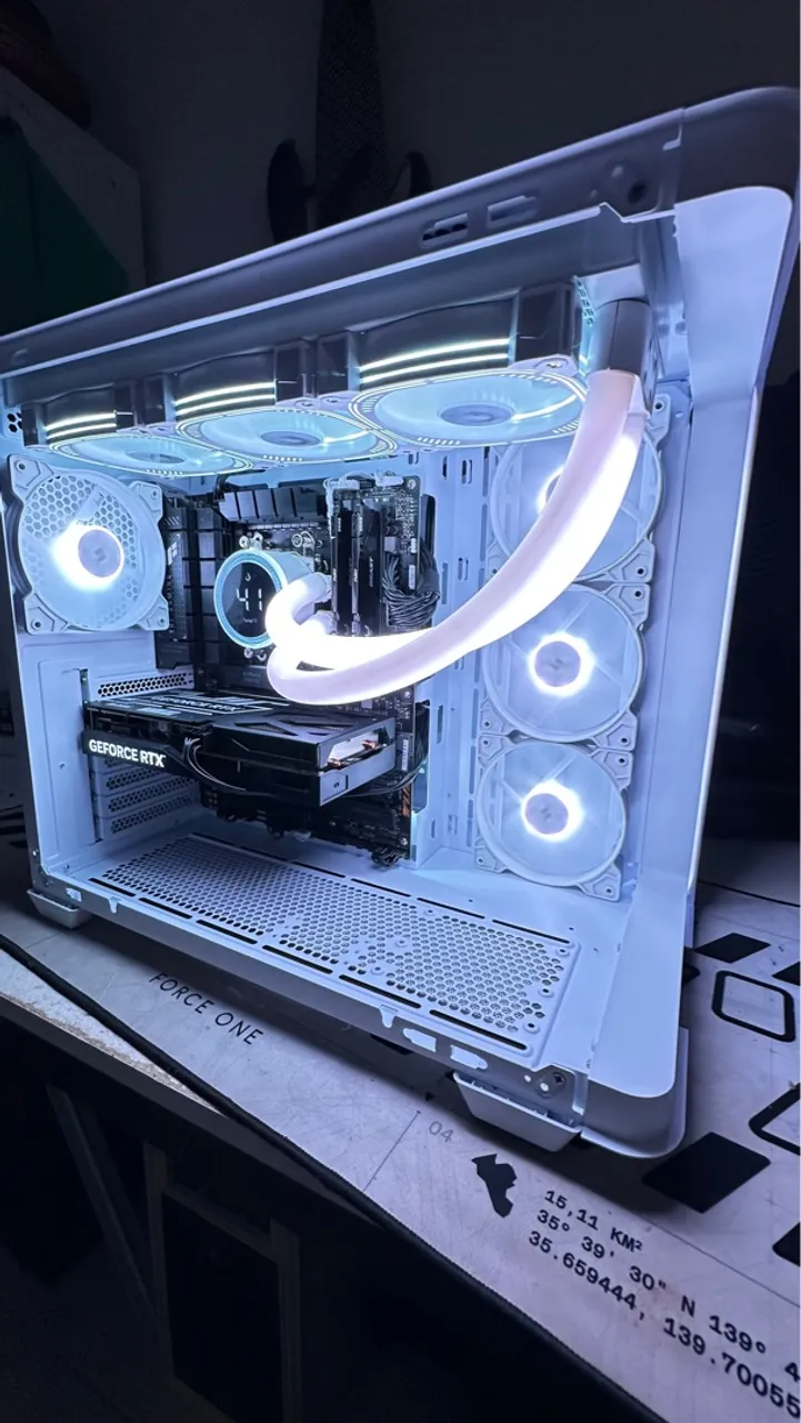 Pc gamer Ryzen 7 7700x 32gb RTX4060ti