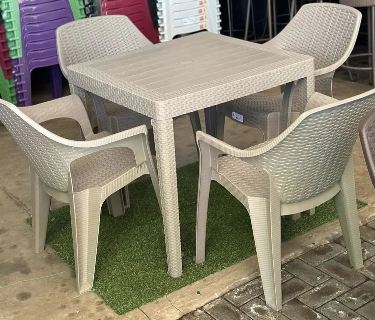 Jogo de mesa rattanzcom mesa desmontável,de 689,00 por 549,90 - Foto 3