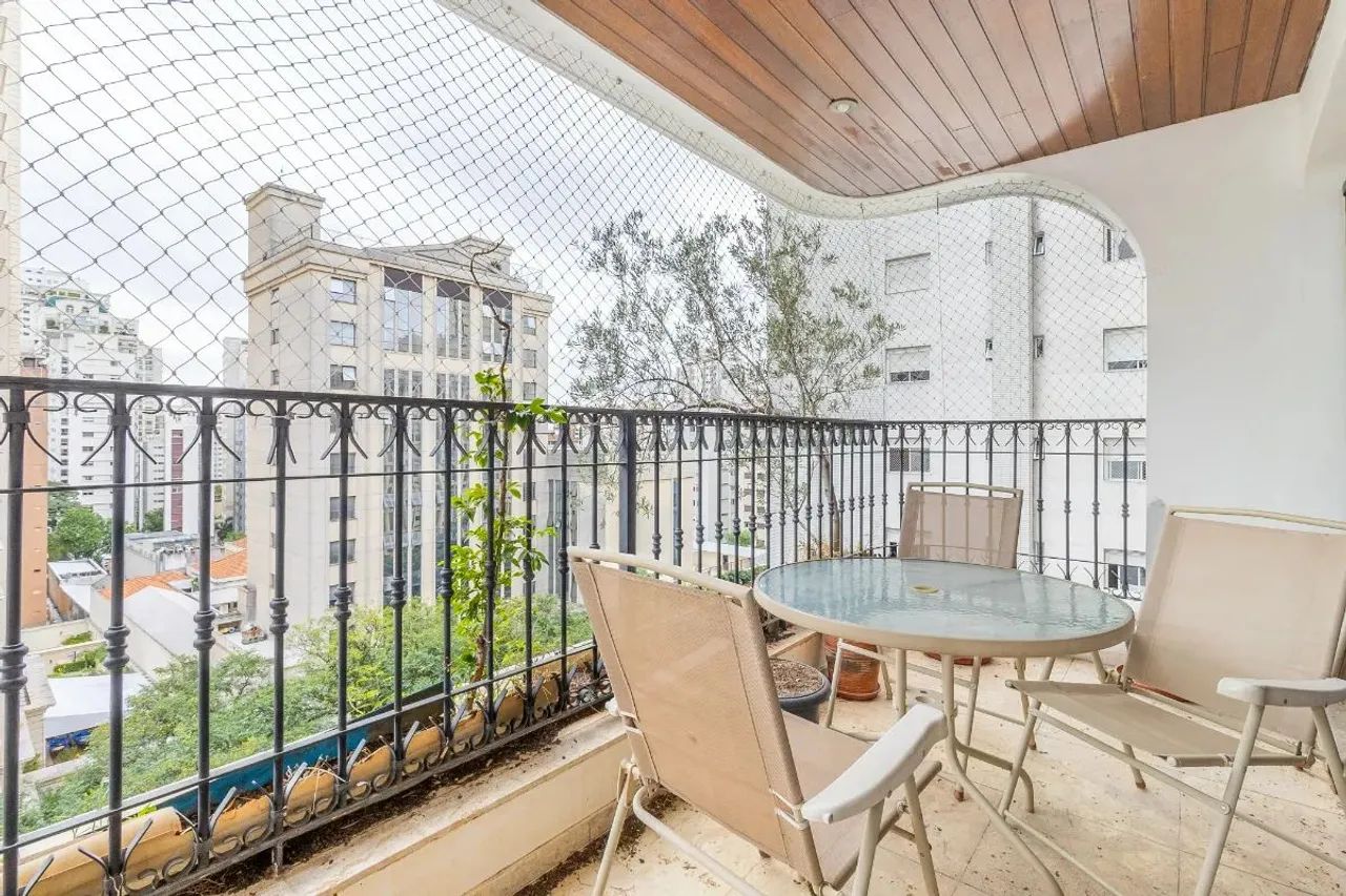 Apartamento tipo para venda com 4 quartos, sendo 2 suítes, 350m² - Foto 5