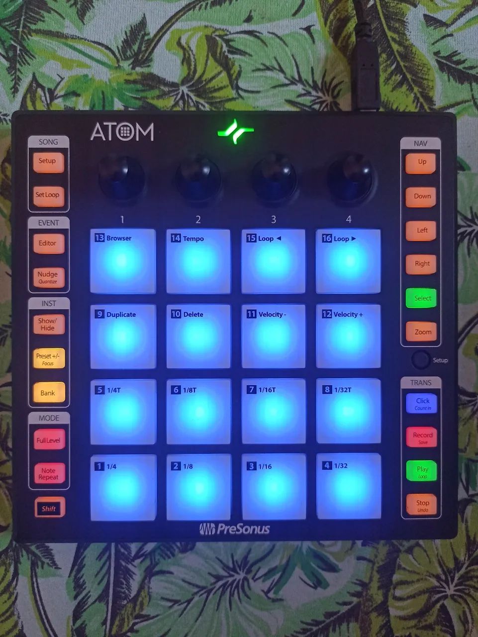 Controlador MIDI ATOM da Presonus