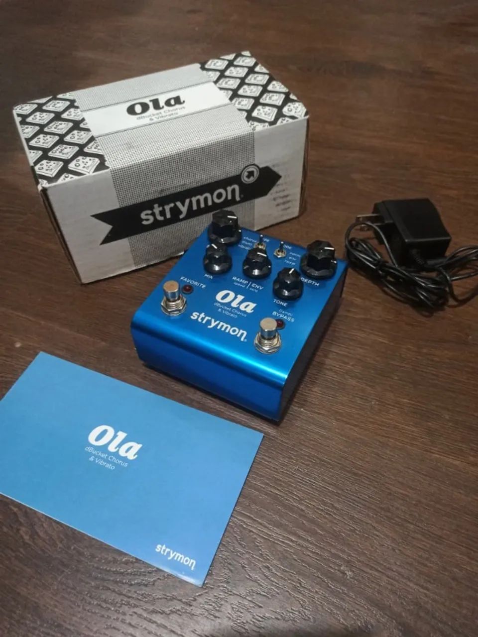 Pedal de chorus e Vibrato STRYMON OLA - Instrumentos musicais