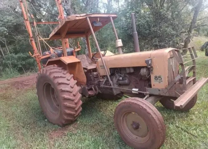 Vendo Trator Valmet 85