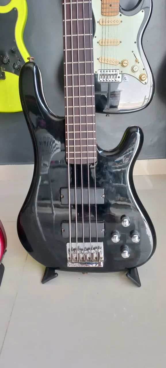 Baixo Hartker 5 cordas Ativo - Foto 3