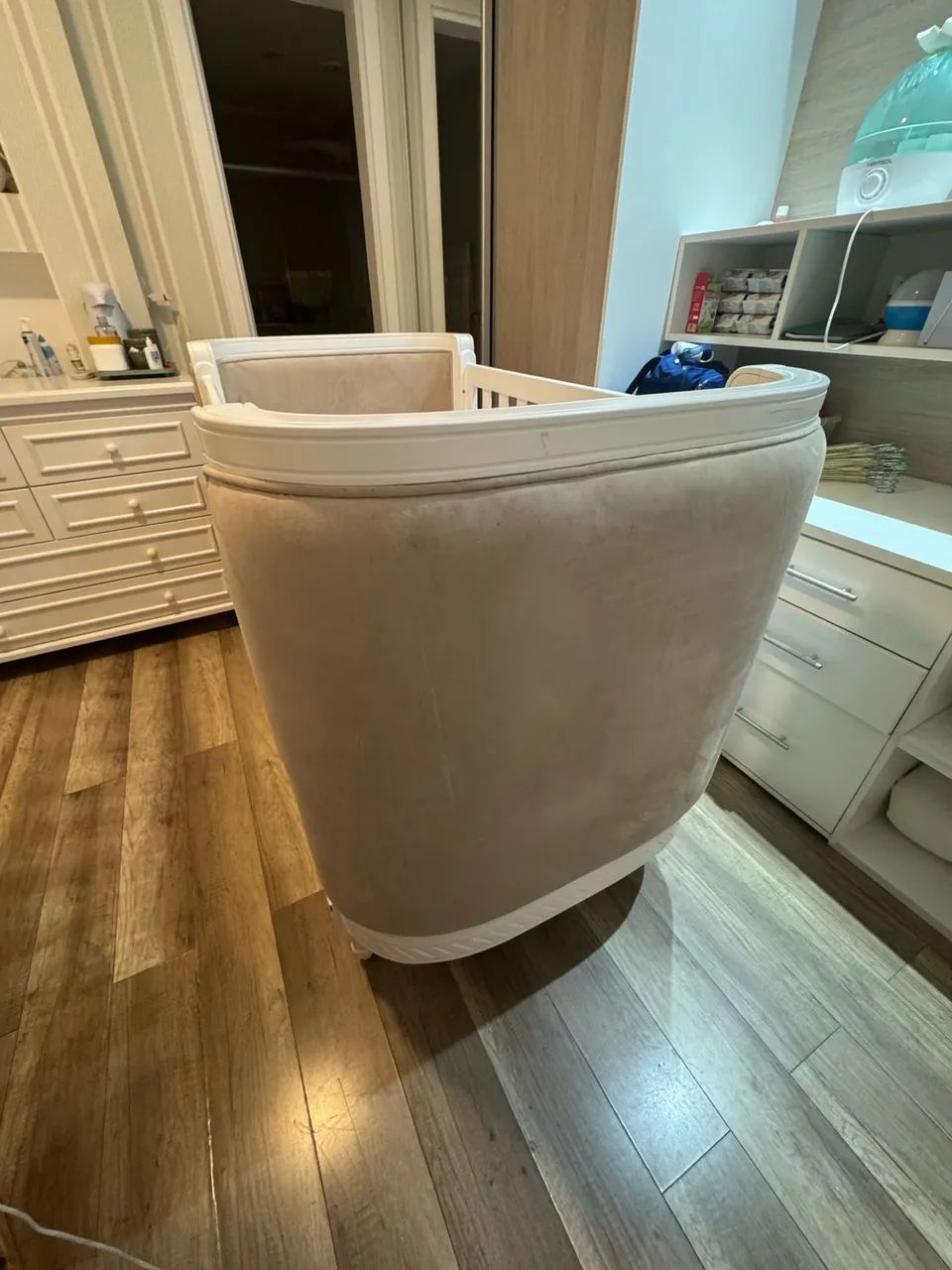 Berço em madeira maciça  em laca - Foto 5