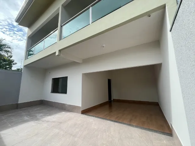 ALUGA-SE SOBRADO NA 106 NORTE - LOCALIZAÇÃO PRIVILEGIADA!