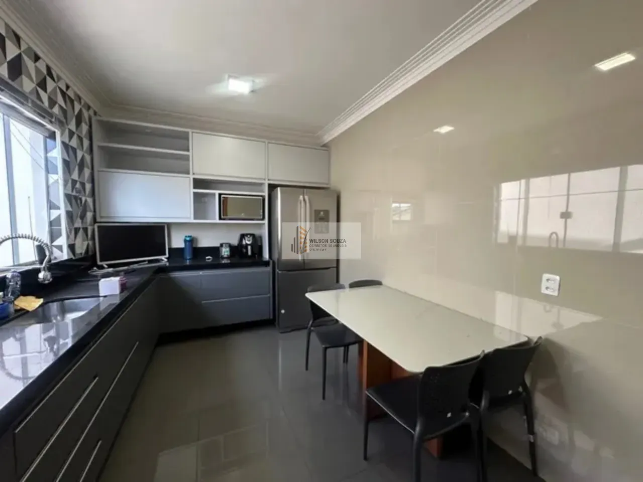 Casa com Ponto Comercial à Venda! Jardim Santa Júlia, São José dos Campos 2 dormitórios, s