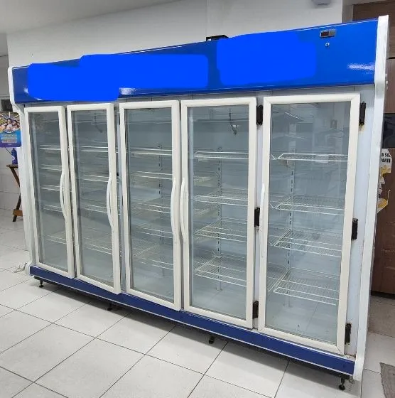 Expositor refrigerado 5 Portas
