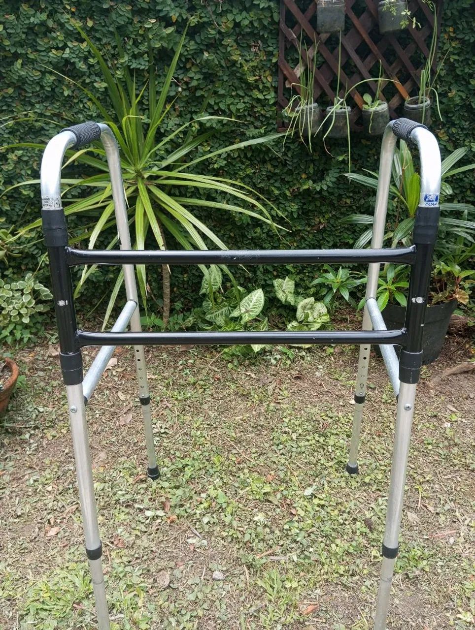 Andador de alumínio hospitalar 