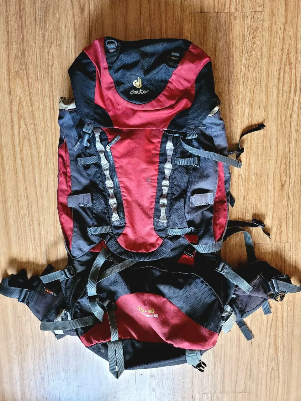 Mochila Deuter 70+15 Aircontact Pro