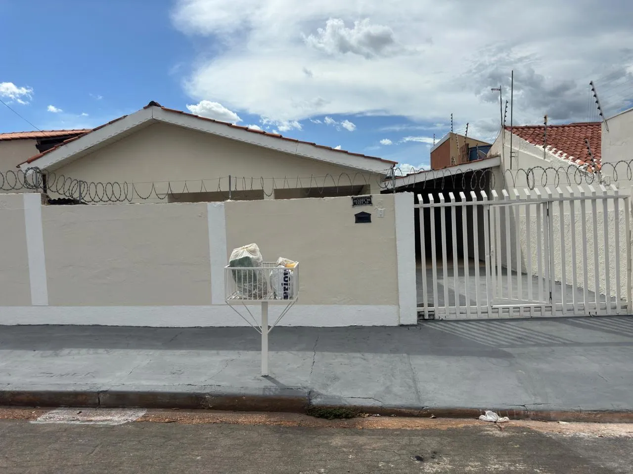 Venda casa térrea CPA I