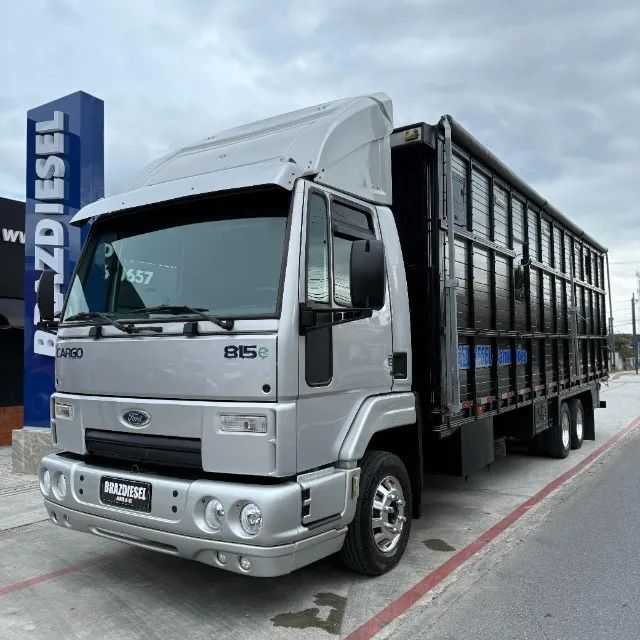 Ford Cargo 815 2010 motorhome, boiadeira