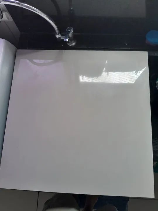 Porcelanato Polido e Retificado Biancogres 60x60 - 8 Unidades