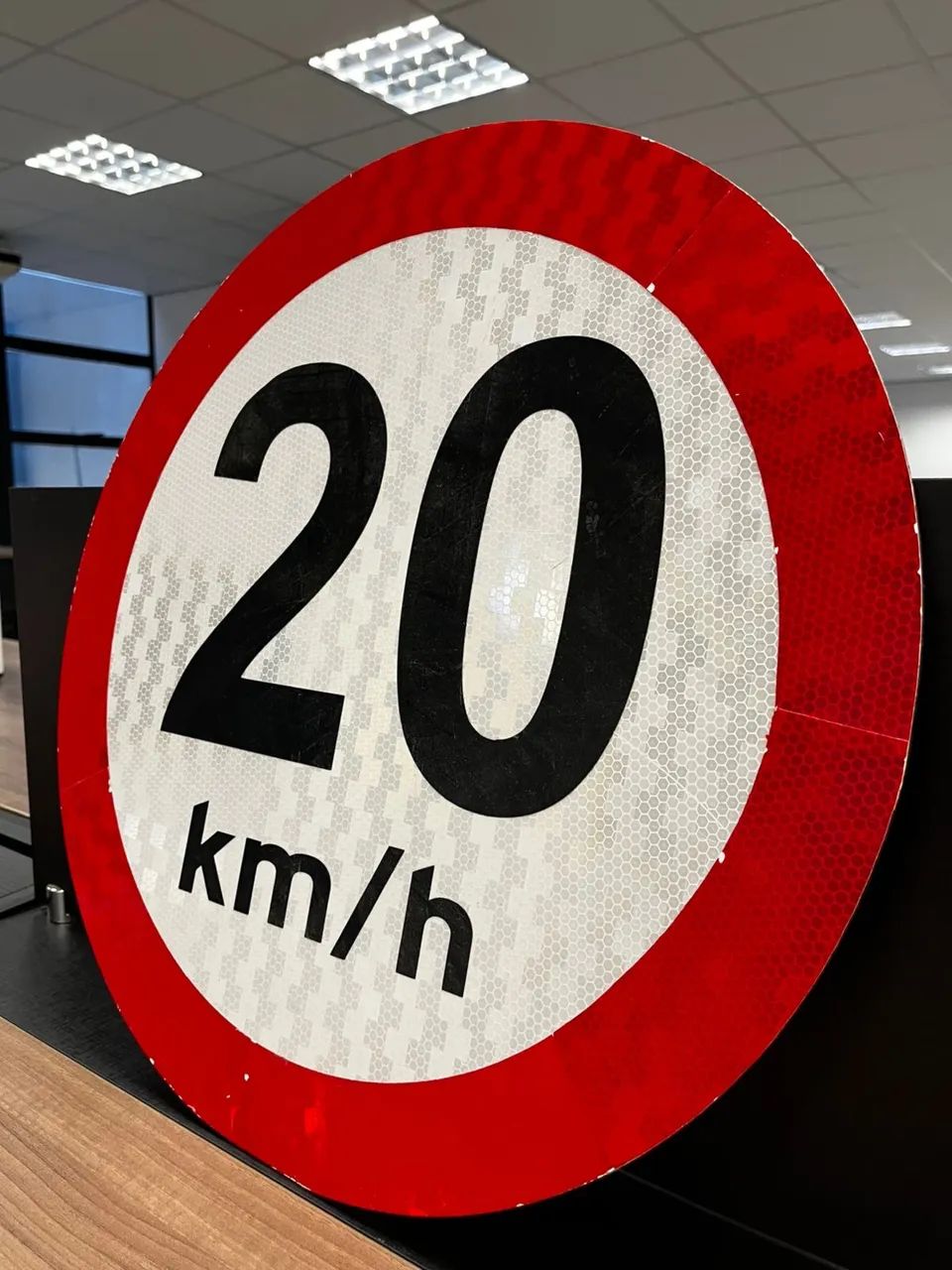 Placa velocidade 20km/h - Foto 2