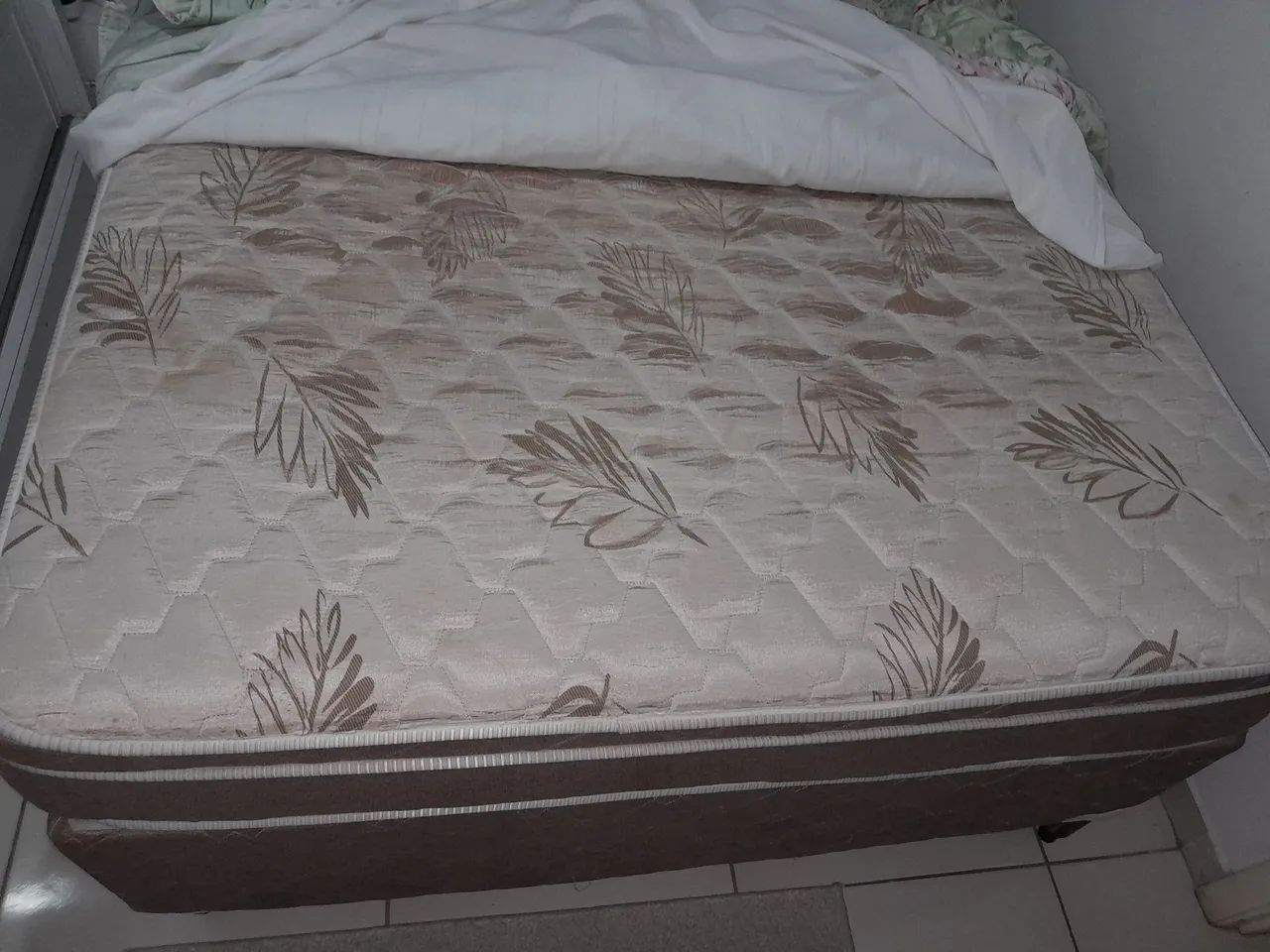 Cama Box Queen com Camada de espuma - Foto 3