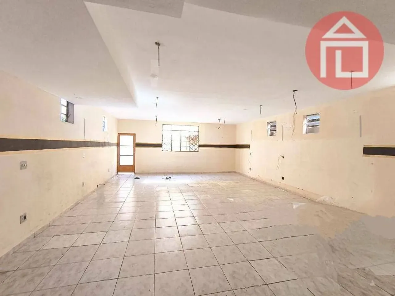 Sala para alugar, 120 m² por R$ 2.200,00/mês - Vila Aparecida - Bragança Paulista/SP
