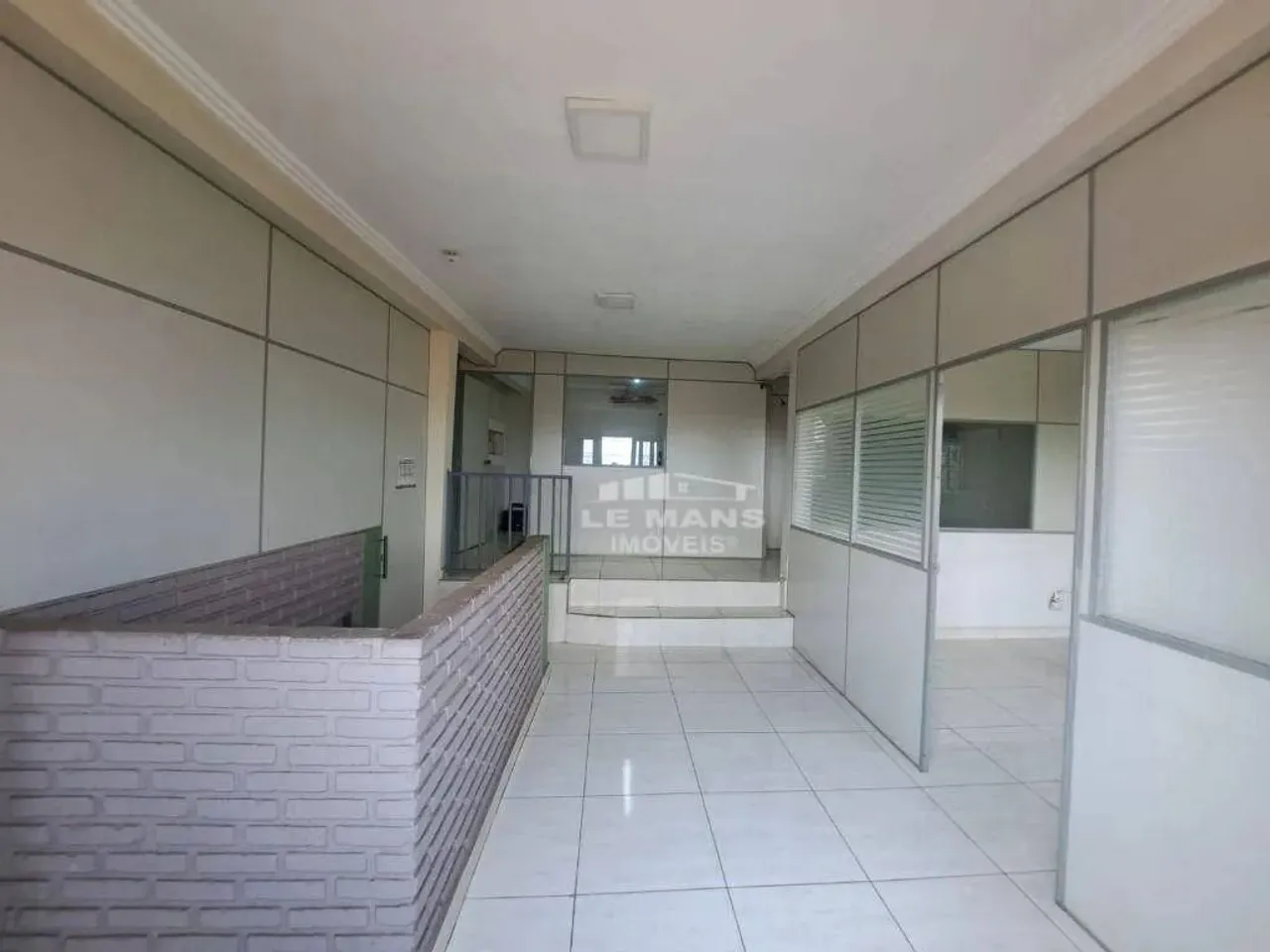 Sala para alugar, no bairro Jardim Glória em Piracicaba - SP