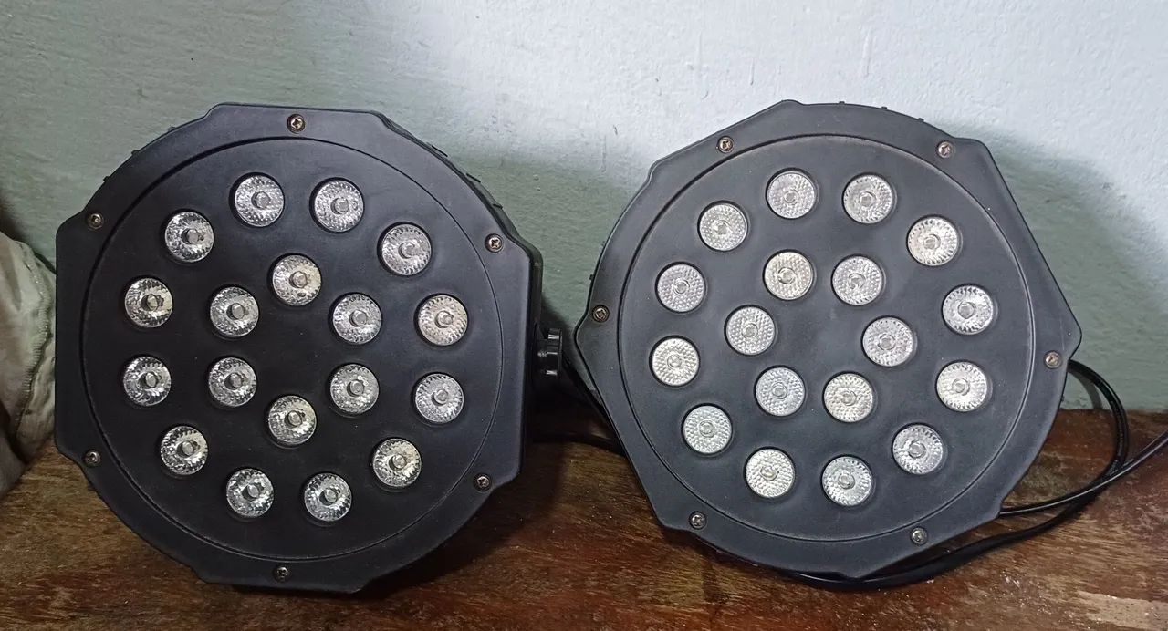 Iluminação LED PAR 18 LEDs - Foto 2