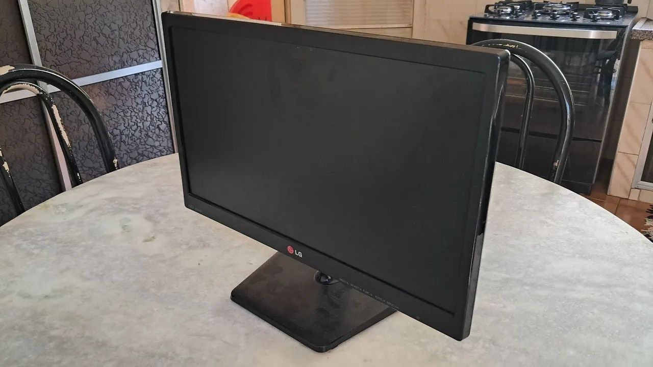 MONITOR LG 19,5 POLEGADAS - Foto 2