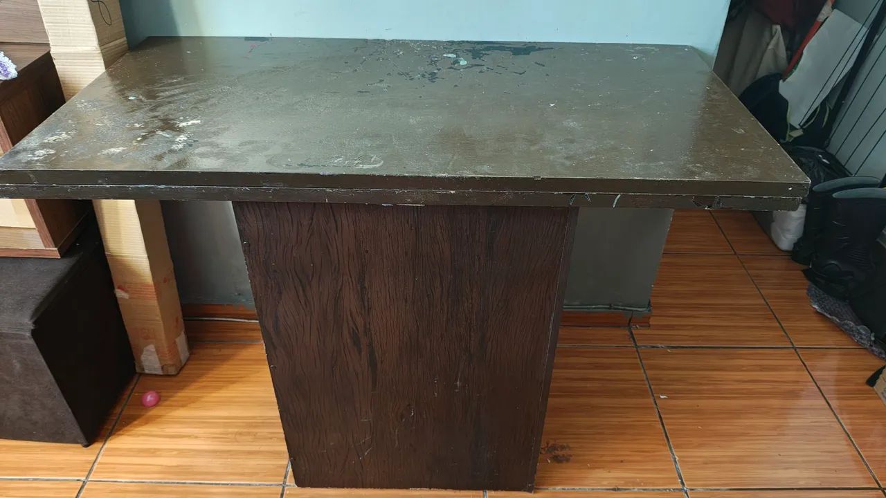 Mesa quadrada para 8 lugares madeira  - Foto 4