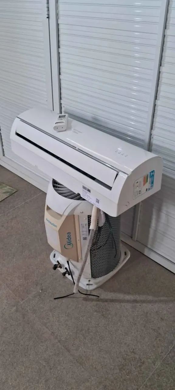 Escolha o seu e saia do calor hoje mesmo...12.. 18 e 30 mil btus semi novos - Foto 2