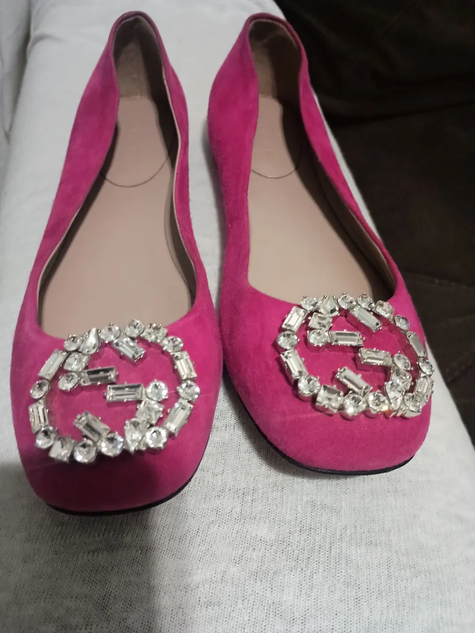 Sapatilha Gucci Rosa com Detalhes em Strass