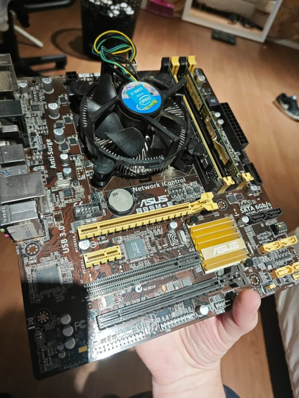 Placa Mãe + Processador + 8GB RAM