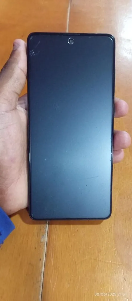 Celular todo bom