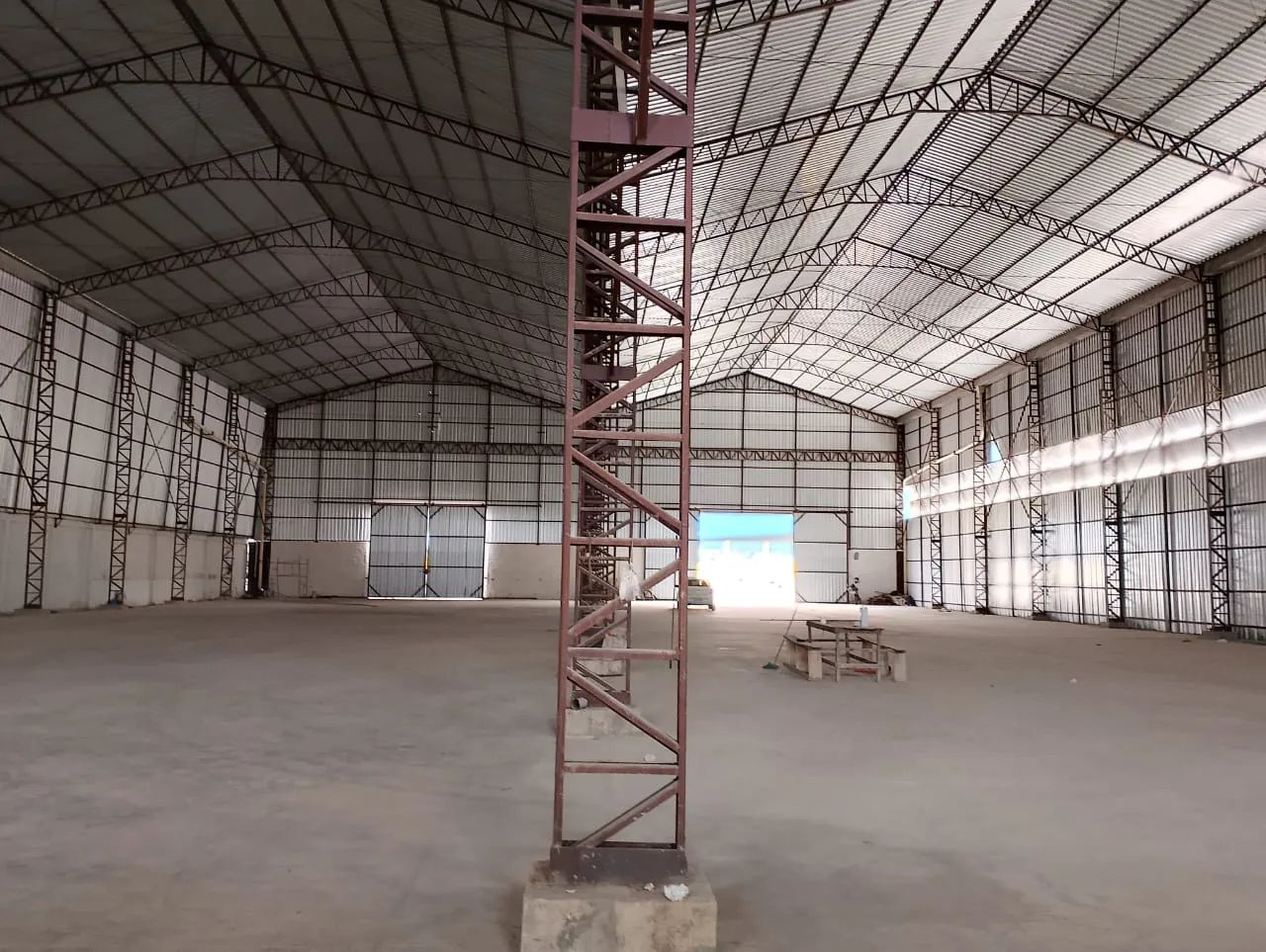 VENDO GALPÃO COM 2.400M2 NA TORQUATO TAPAJÓS - Foto 3
