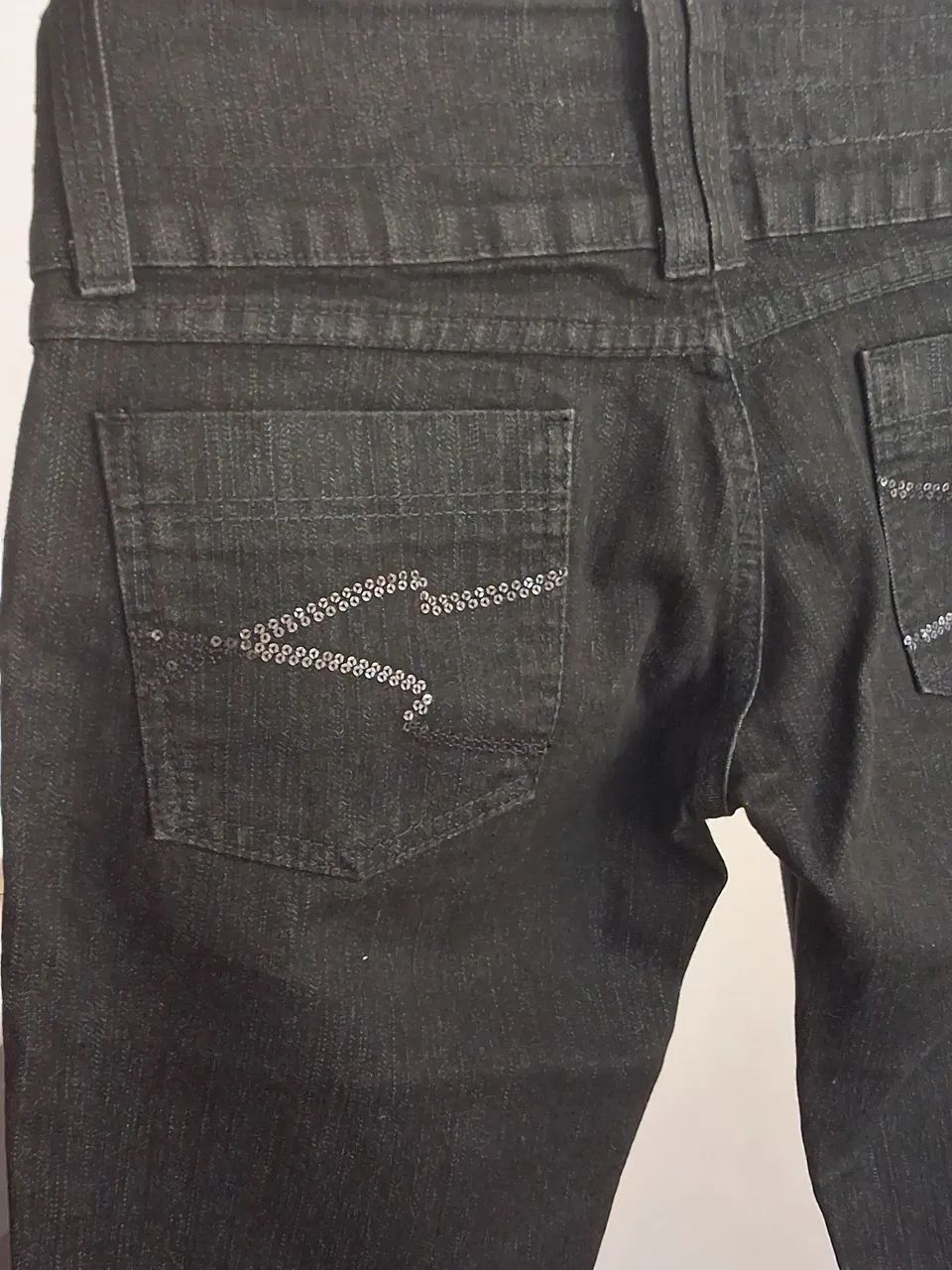 Lindíssima Calça Jeans Preta Tamanho 40 - POOL - NOVA!!! - Foto 5