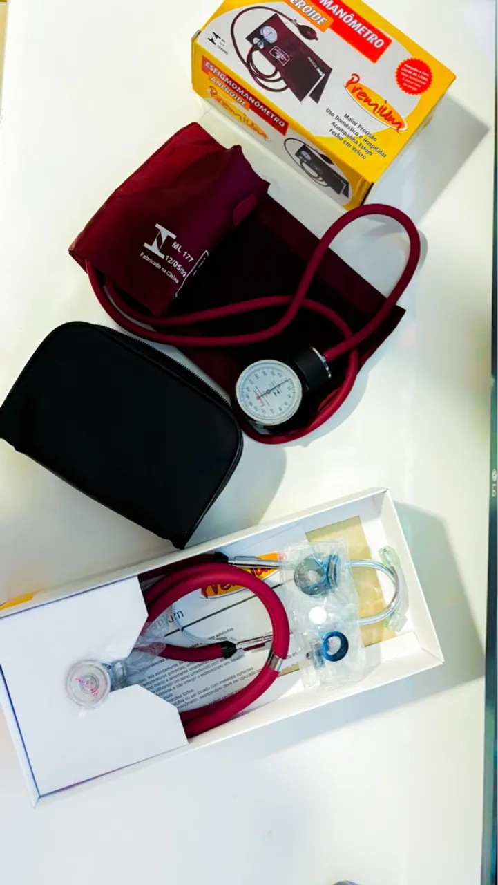 Kit Médico: Esfigmomanômetro e Estetoscópio