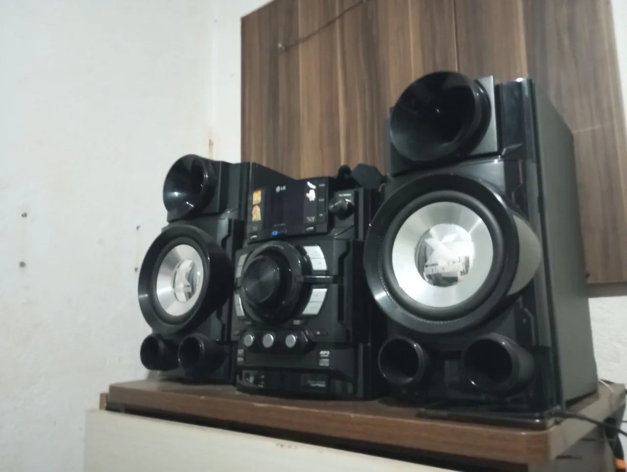 Aparelho de Som LG Potente e Completo