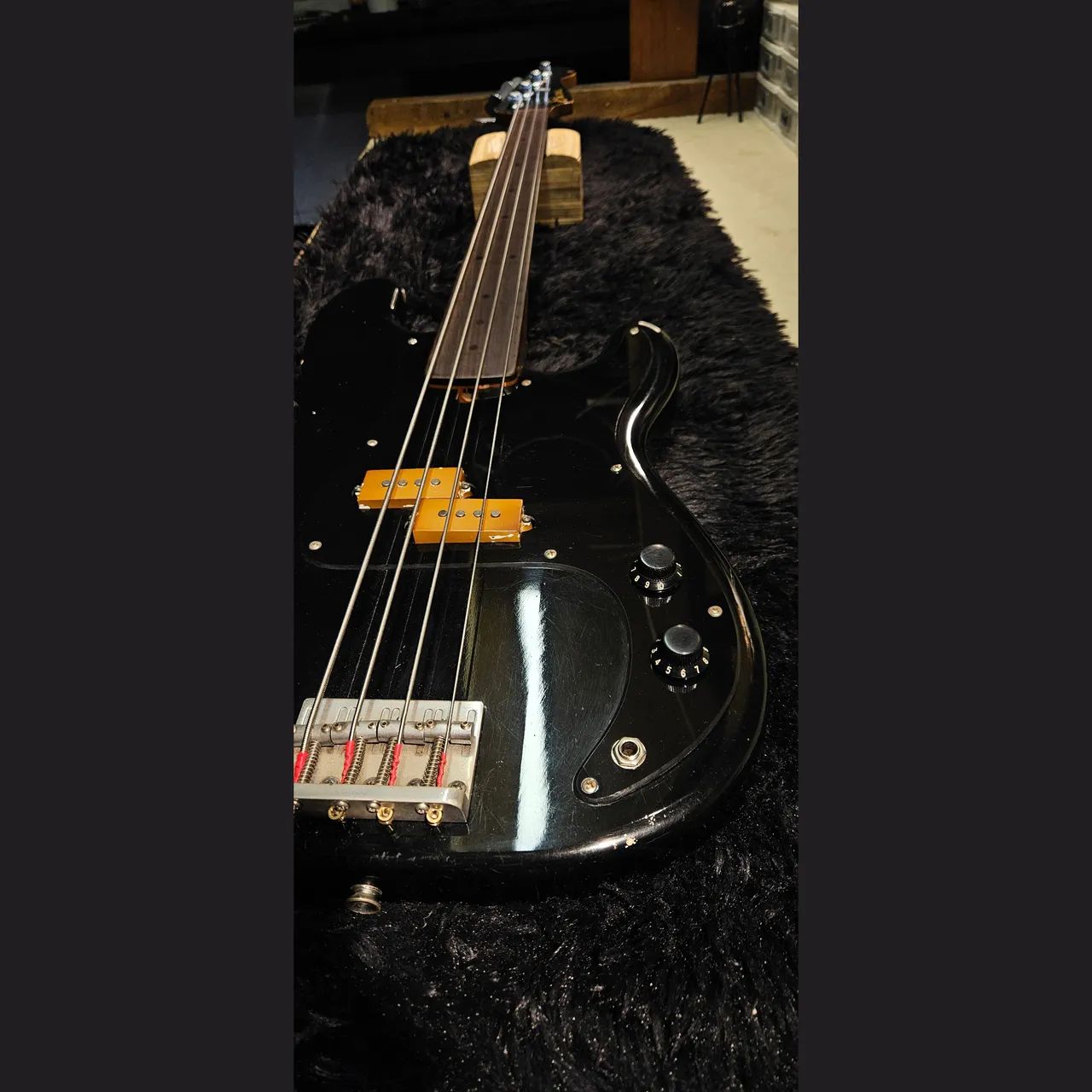 Precision Fretless Encore - Foto 2
