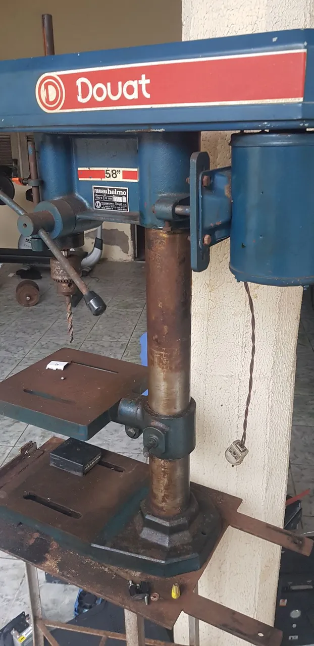 Furadeira de bancada