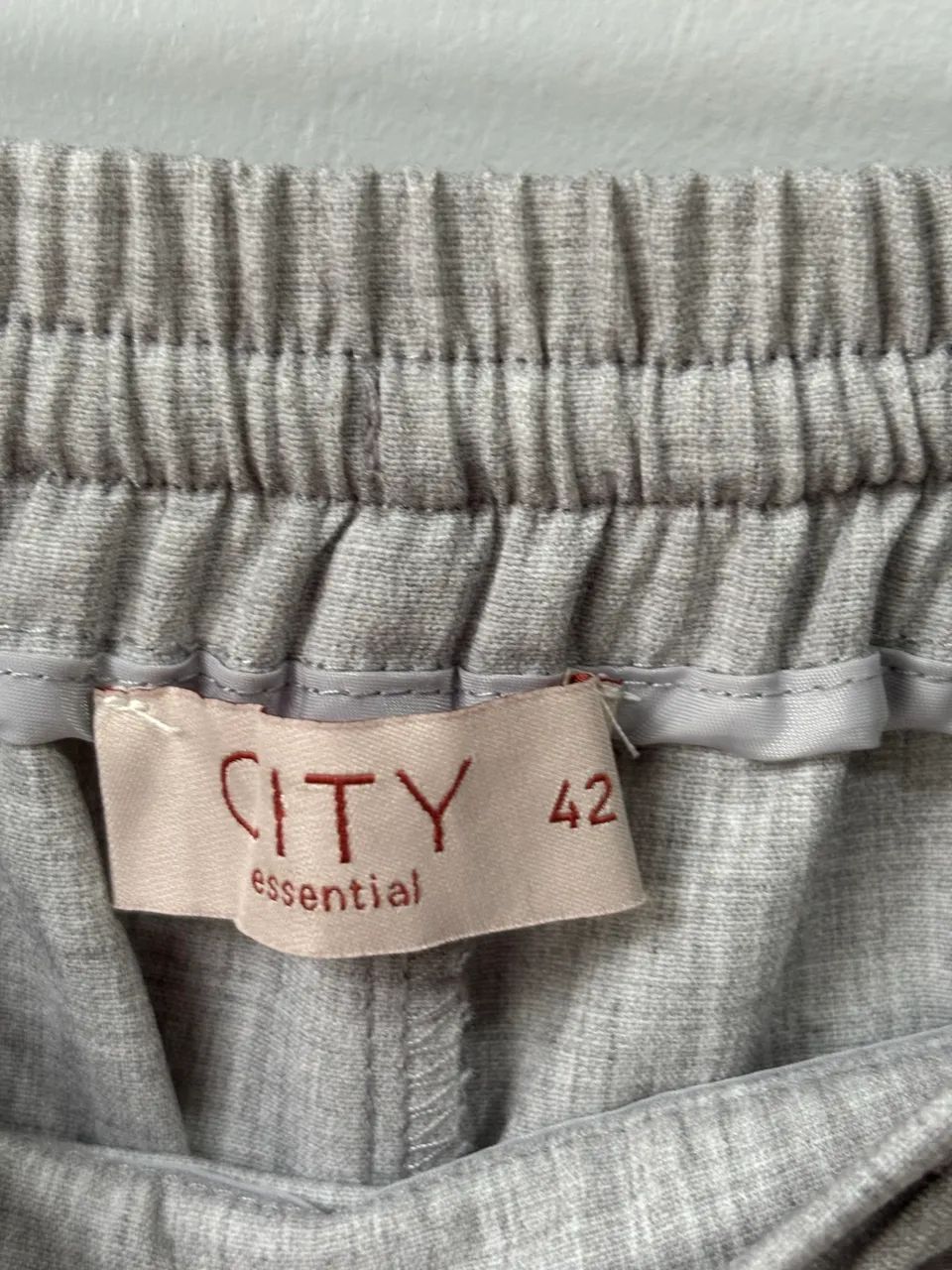 Calça cinza  - Foto 3