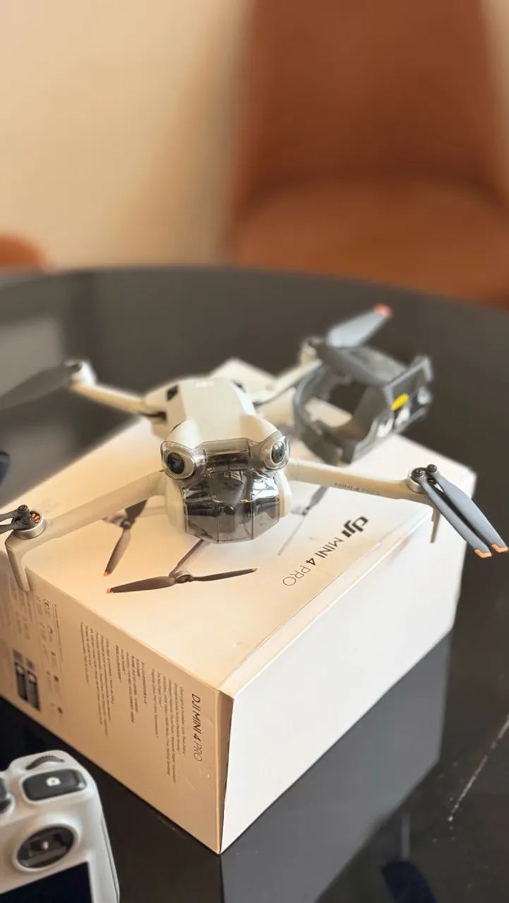 Drone Dji Mini 4 Pro Fly More Controle com tela  - Foto 2
