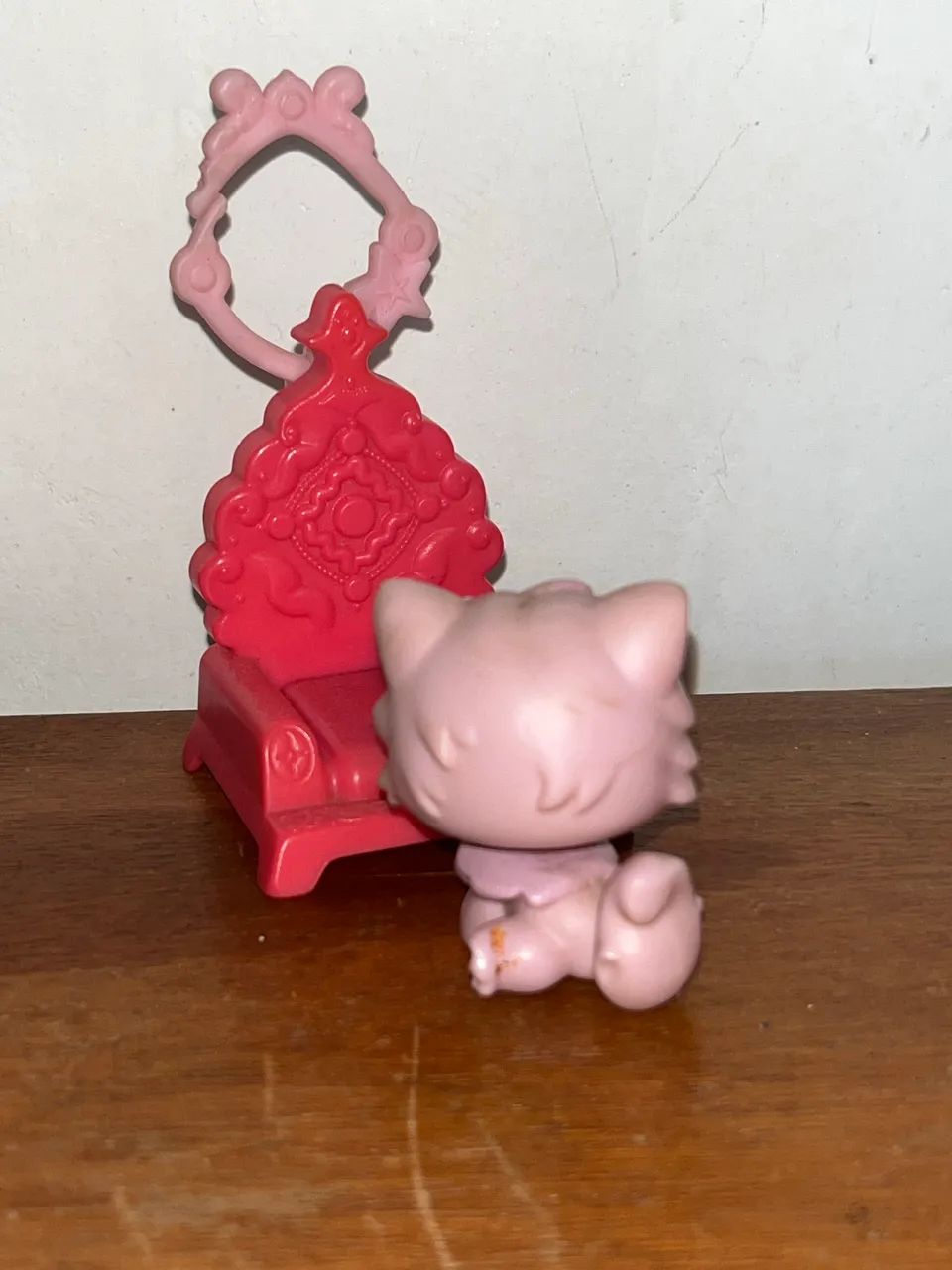 Littlest Pet Shop Gata Persa com Trono - Foto 2