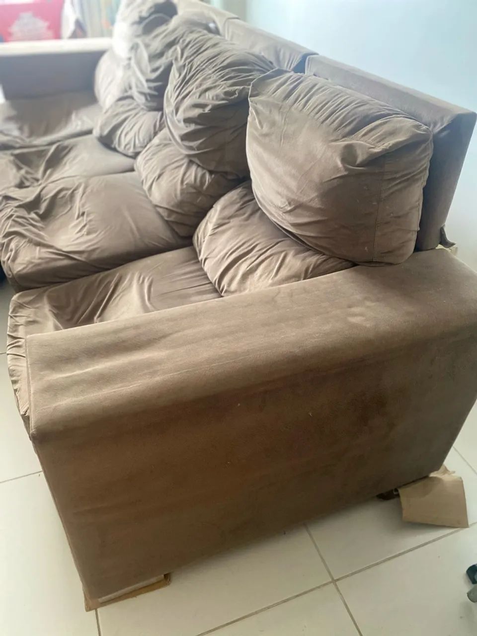 Vendo sofá de 4 lugares para reforma - Foto 4