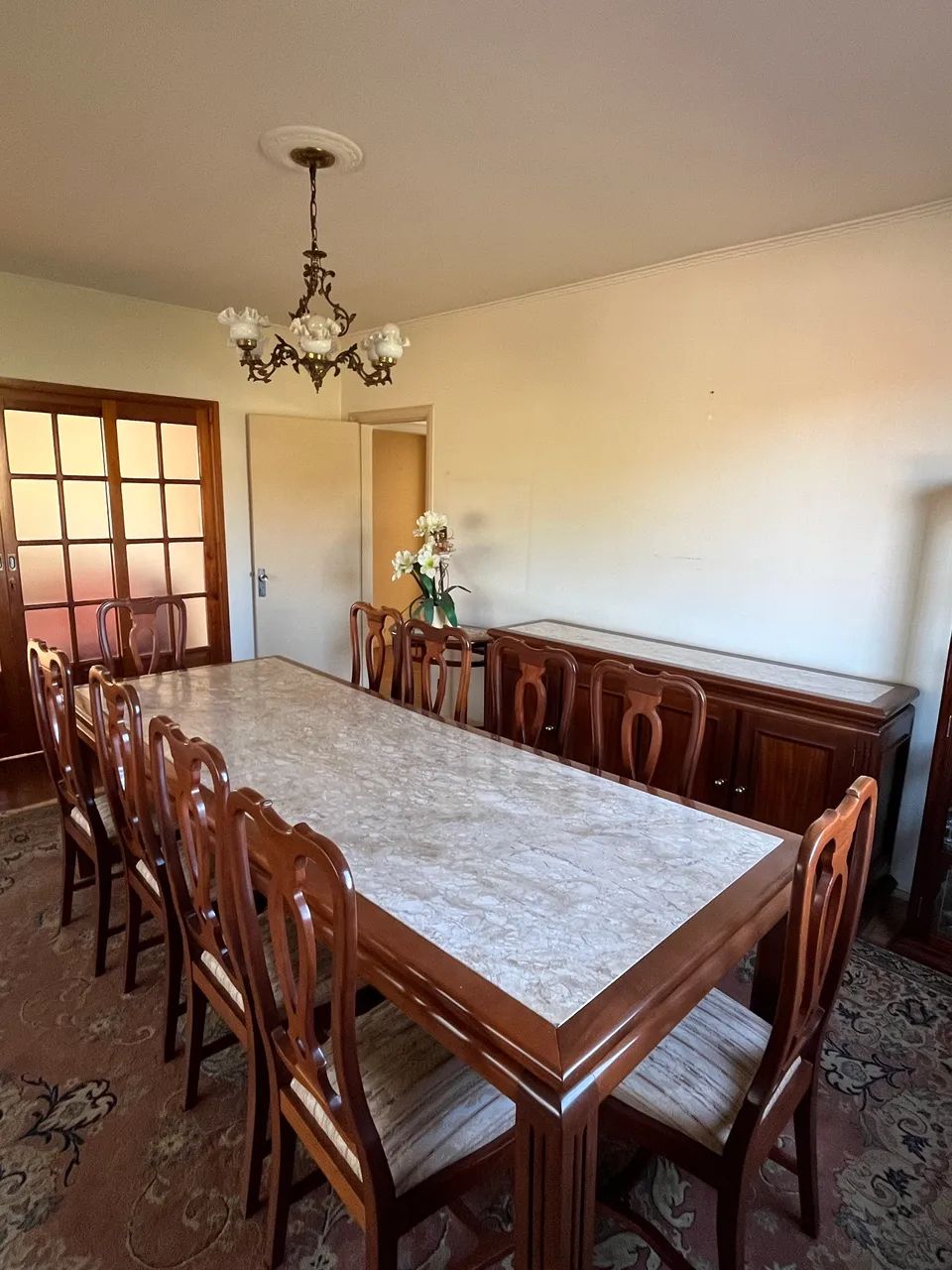 Conjunto mesa, cadeiras e aparador  - Foto 2