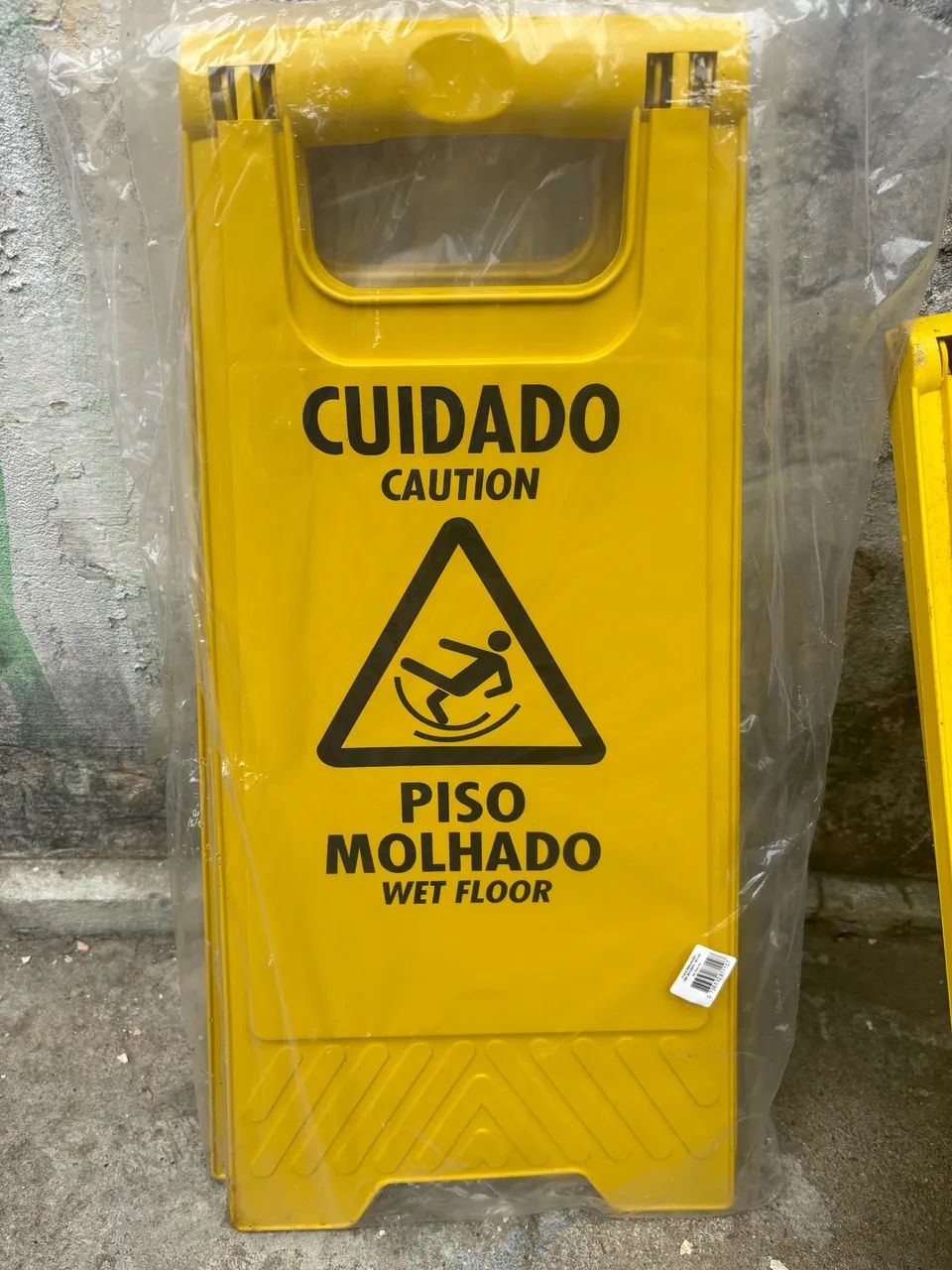 Cavalete Piso Molhado