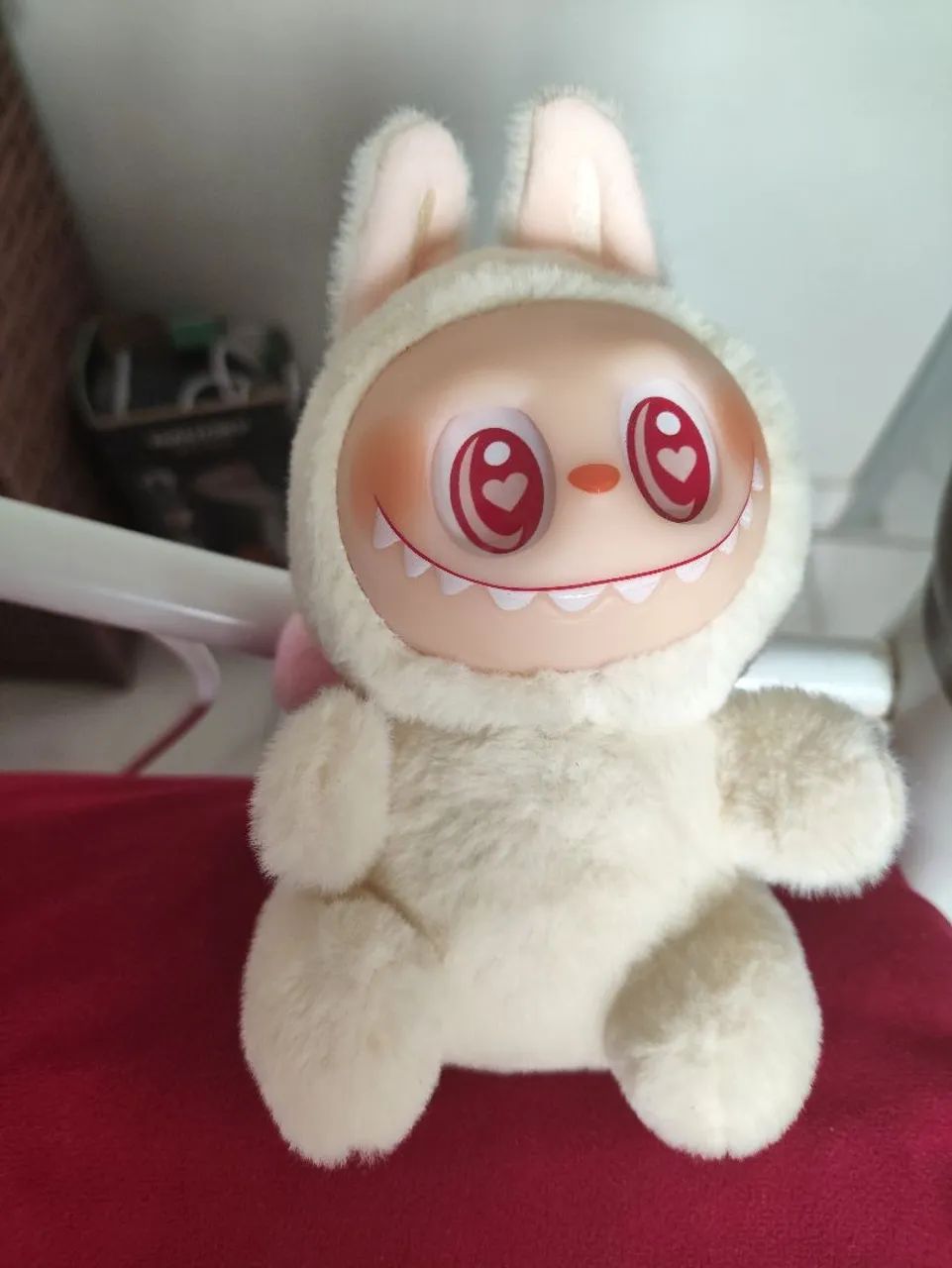 Boneco Labubu novo lindo