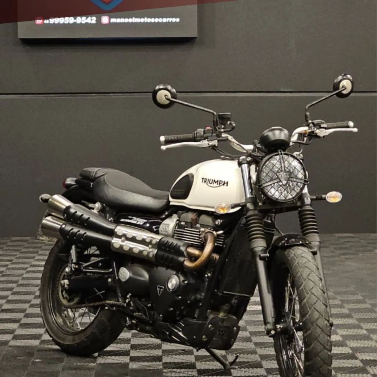 STREET SCRAMBLER 900cc