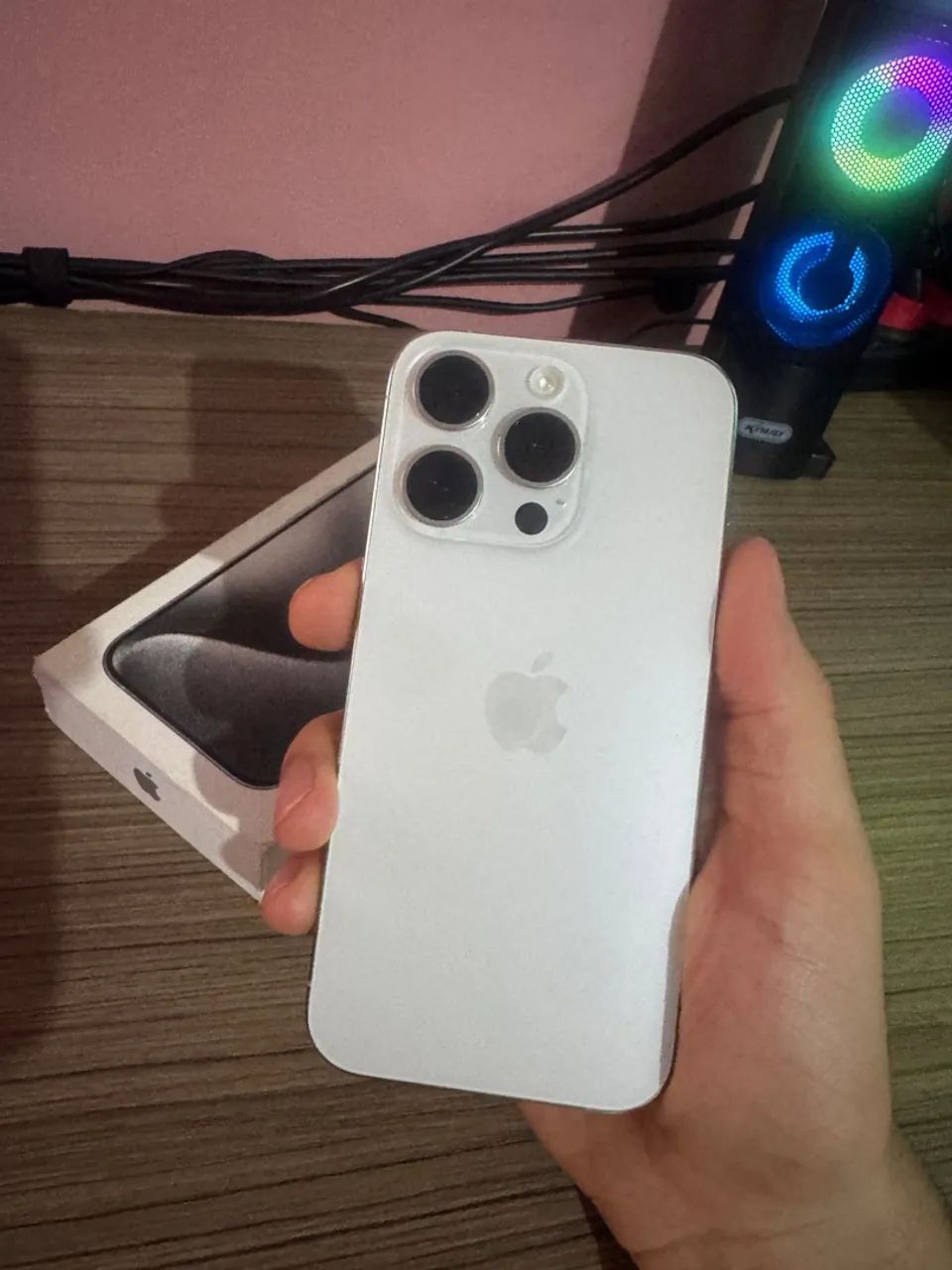 iPhone 15 Pro  - Foto 2