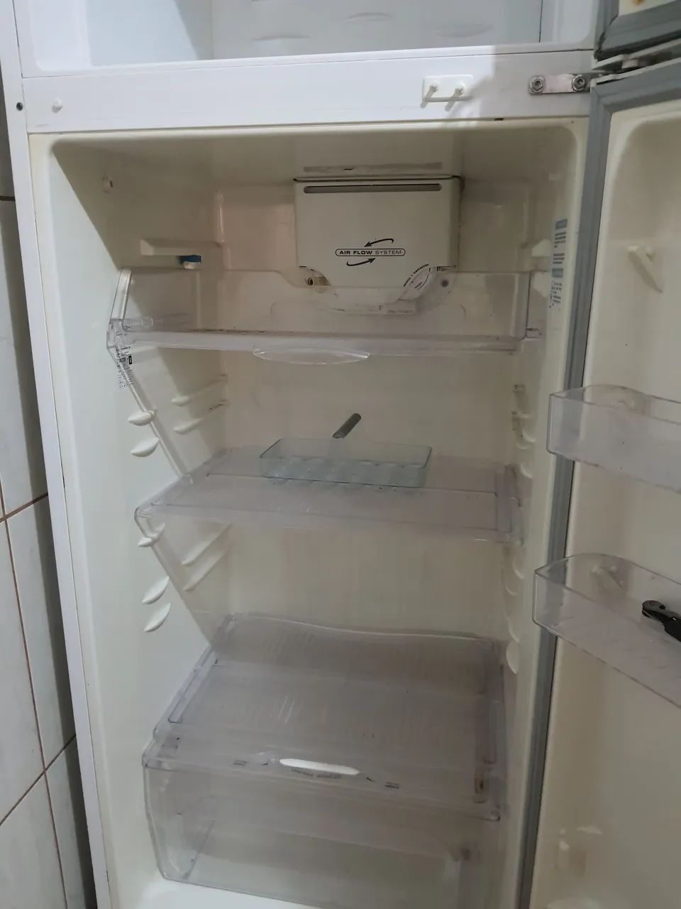 Geladeira Electrolux Air flow dc48 462 litros usada com detalhe, em funcionamento LEIA - Foto 3