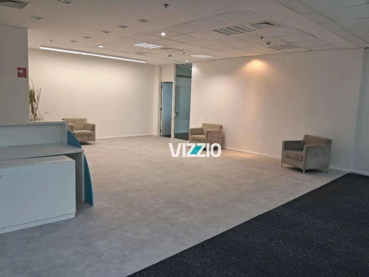 Excelente oportunidade mobiliada para locação em edifício triplo AAA, com 1.090,17m² - Bro - Foto 5