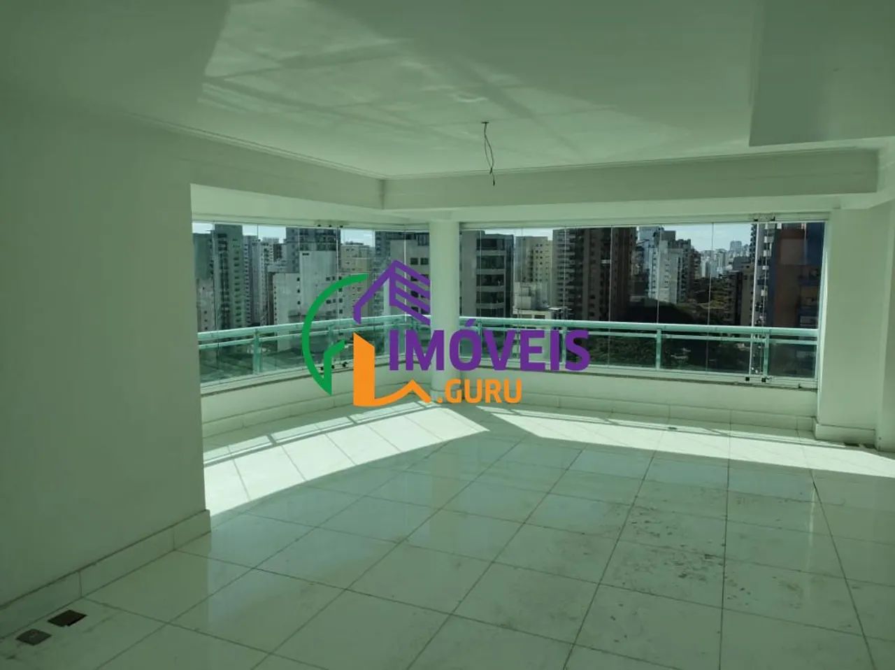 APARTAMENTO - MOEMA - SP