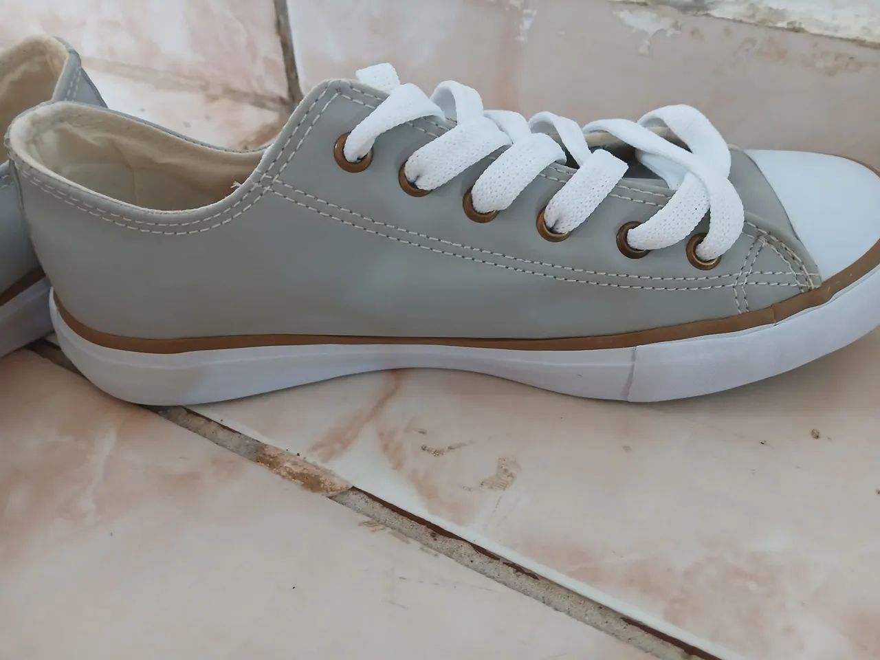 Tenis all star cinza couro 36 - Foto 2