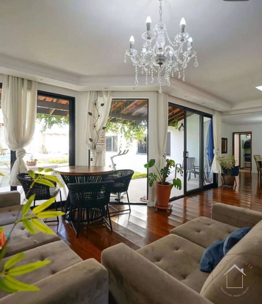 Casa à venda em São Paulo, Interlagos, com 3 quartos, 380m² - Foto 2